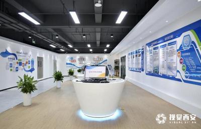 新型電腦在&ldquo;一帶一路&rdquo;臨港產(chǎn)業(yè)園投產(chǎn)下線 加快國產(chǎn)化計(jì)算機(jī)智能制造步伐