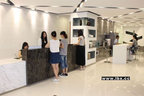 月租399，企業(yè)輕松擁有專業(yè)商務(wù)服務(wù)